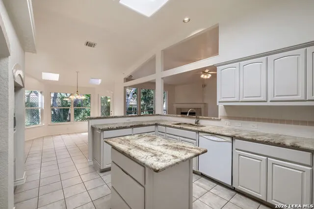 15634 Mission Crst San Antonio, TX 78232