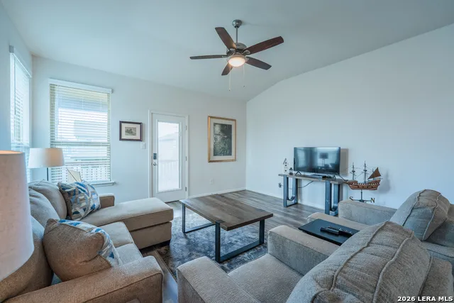 4947 RANAHAN PASS St Hedwig, TX 78152