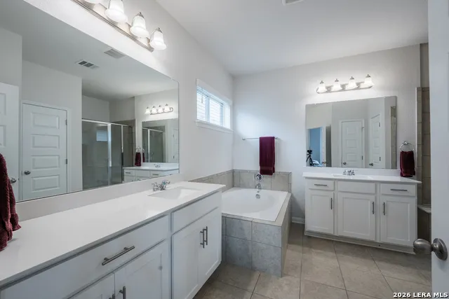 4947 RANAHAN PASS St Hedwig, TX 78152