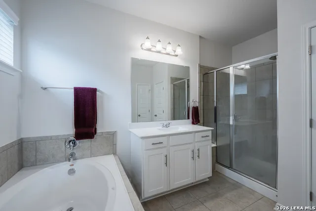 4947 RANAHAN PASS St Hedwig, TX 78152
