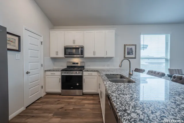 4947 RANAHAN PASS St Hedwig, TX 78152