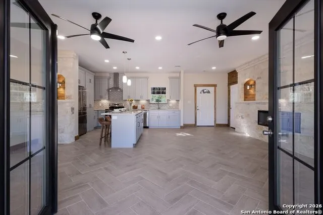 237 Hopi Trail Bandera, TX 78003