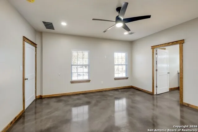 237 Hopi Trail Bandera, TX 78003