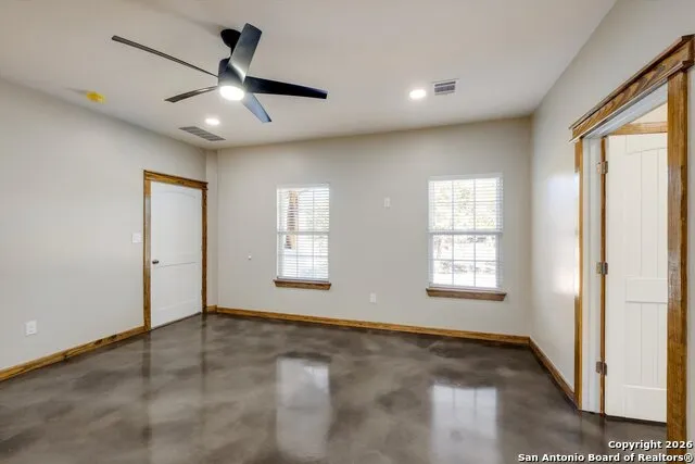 237 Hopi Trail Bandera, TX 78003