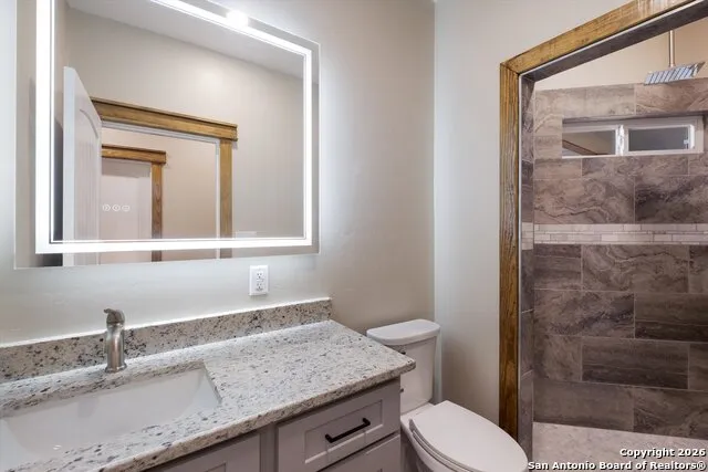 237 Hopi Trail Bandera, TX 78003