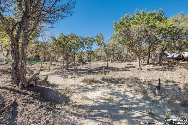 237 Hopi Trail Bandera, TX 78003