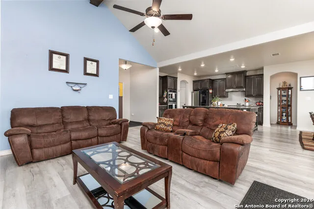 8400 West FM 140 Charlotte, TX 78011