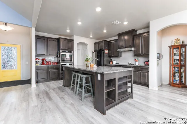 8400 West FM 140 Charlotte, TX 78011