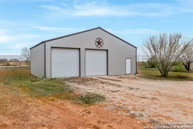 8400 West FM 140 Charlotte, TX 78011