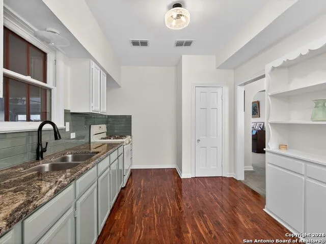 166 Lovera Blvd San Antonio, TX 78212