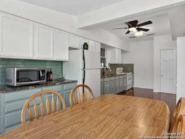 166 Lovera Blvd San Antonio, TX 78212