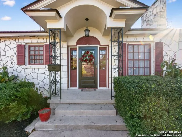 166 Lovera Blvd San Antonio, TX 78212