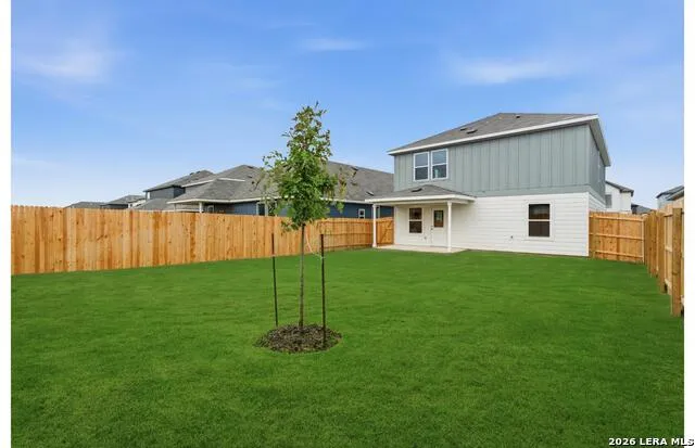 450 White Heron Way Marion, TX 78124