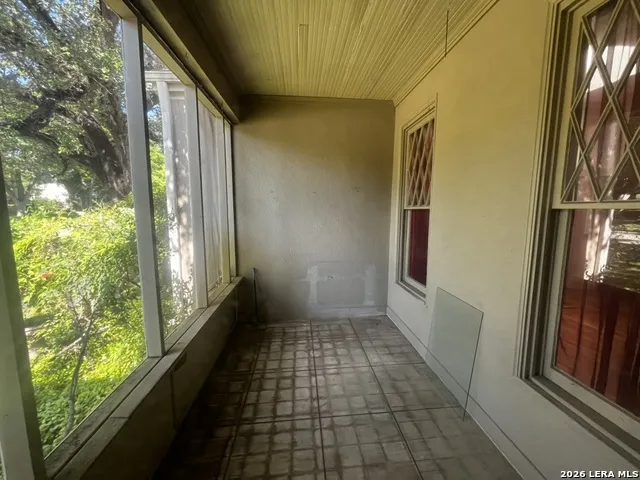 134 W AGARITA AVE San Antonio, TX 78212