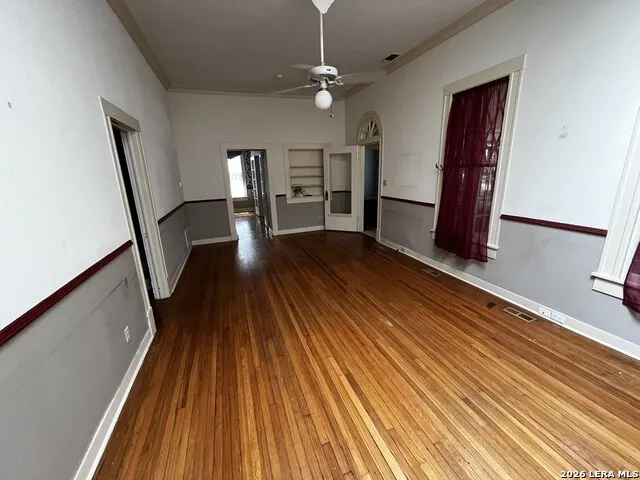 134 W AGARITA AVE San Antonio, TX 78212