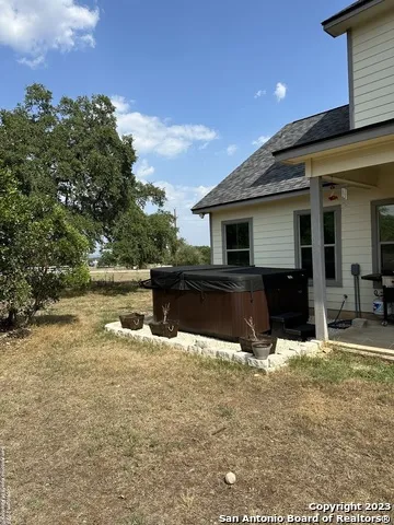 177 Knollwood Cir Bandera, TX 78003