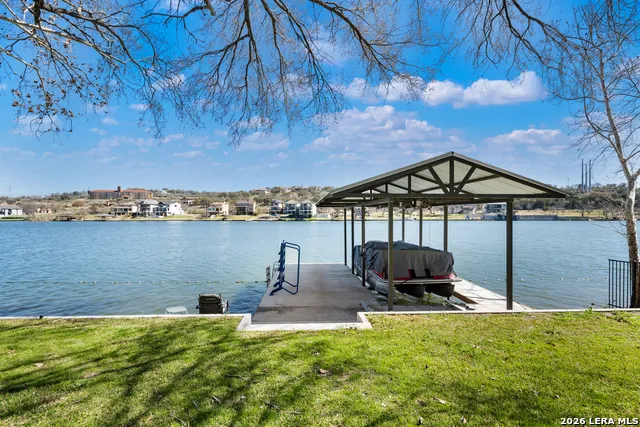 1001 Lakeshore Marble Falls, TX 78654