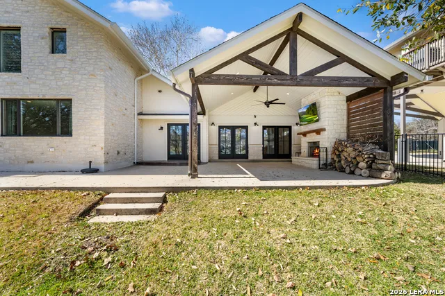 1001 Lakeshore Marble Falls, TX 78654