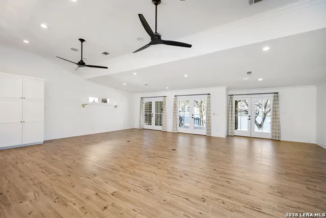 1001 Lakeshore Marble Falls, TX 78654