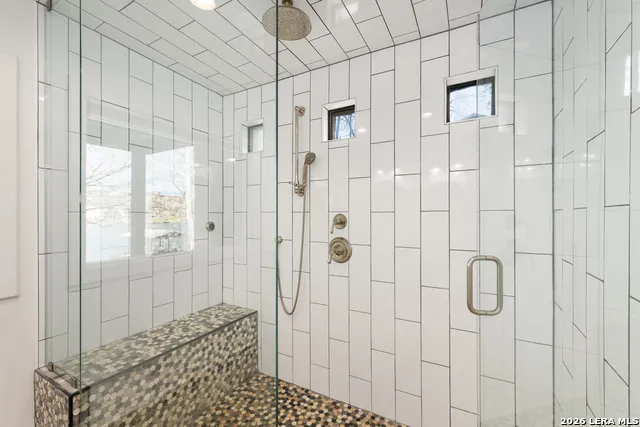 1001 Lakeshore Marble Falls, TX 78654