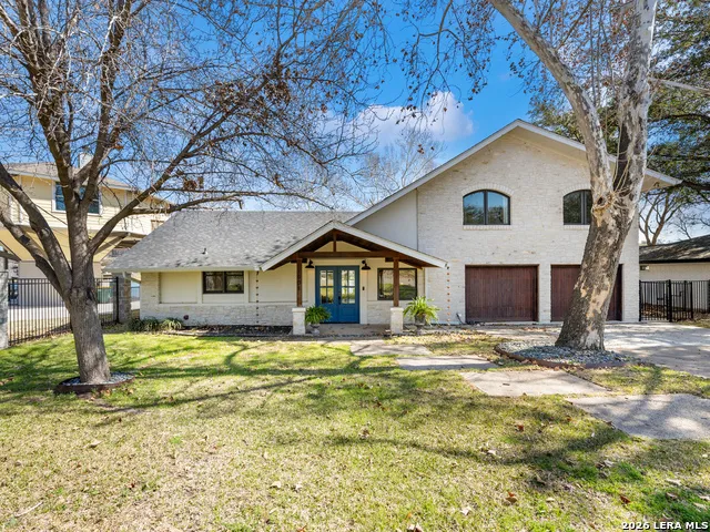 1001 Lakeshore Marble Falls, TX 78654
