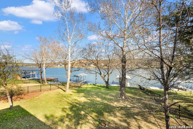 1001 Lakeshore Marble Falls, TX 78654