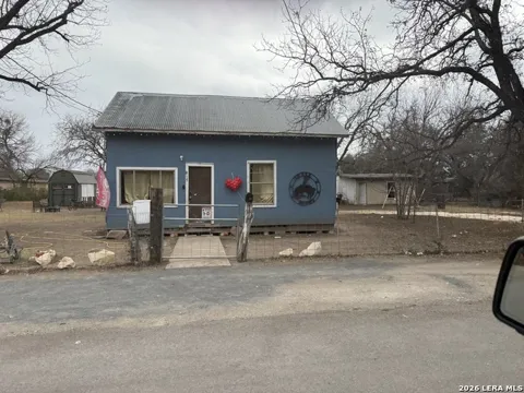 817 W Cargile