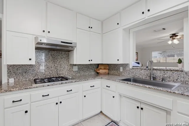 357 TUTTLE RD Terrell Hills, TX 78209