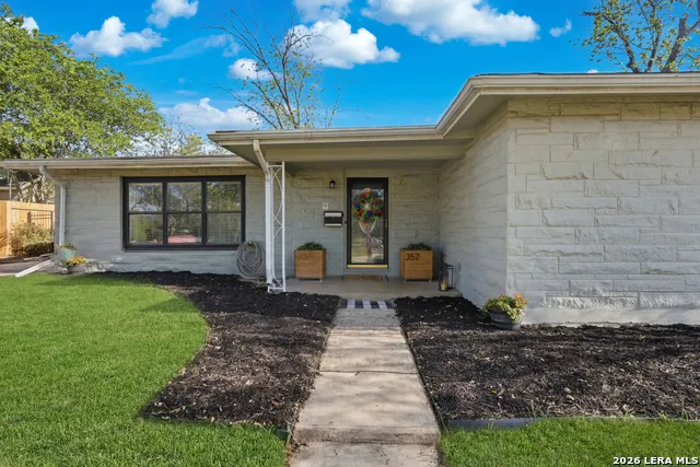 357 TUTTLE RD Terrell Hills, TX 78209