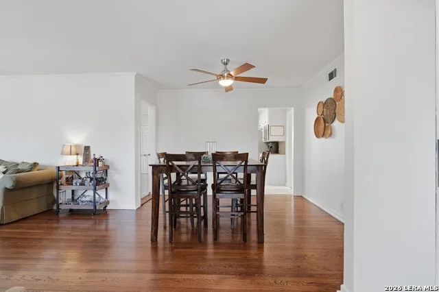 357 TUTTLE RD Terrell Hills, TX 78209