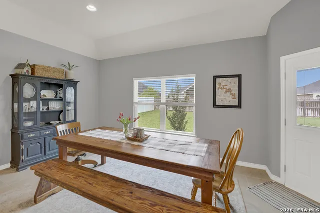 109 Grandview Floresville, TX 78114
