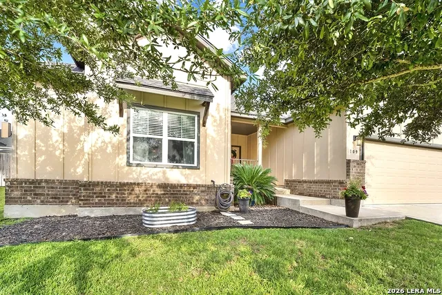 109 Grandview Floresville, TX 78114