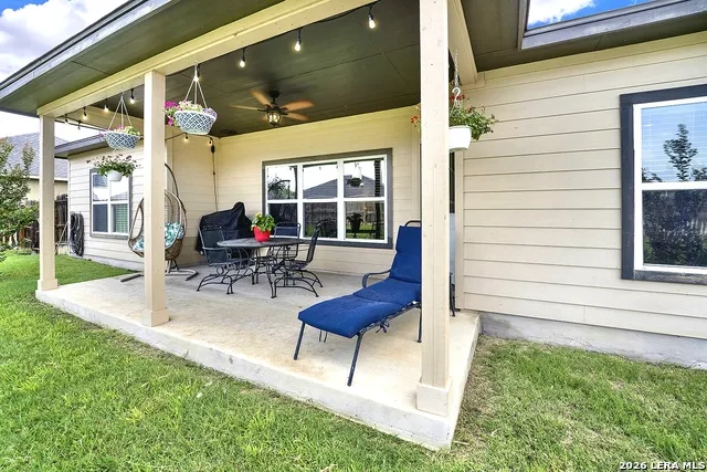 109 Grandview Floresville, TX 78114