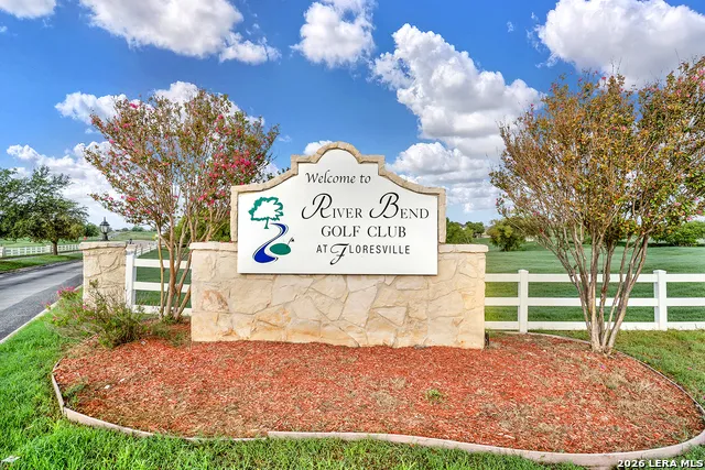 109 Grandview Floresville, TX 78114