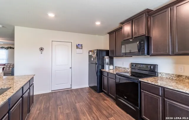 15290 Snug Harbor Way Von Ormy, TX 78073