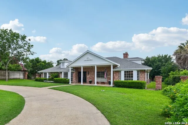 211 CHATTINGTON CT Castle Hills, TX 78213