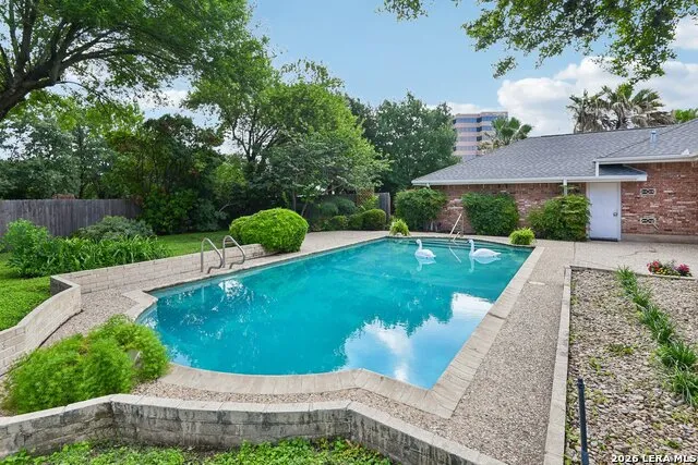 211 CHATTINGTON CT Castle Hills, TX 78213