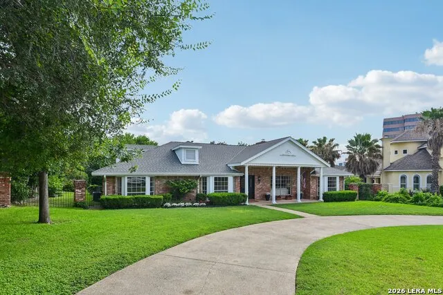 211 CHATTINGTON CT Castle Hills, TX 78213