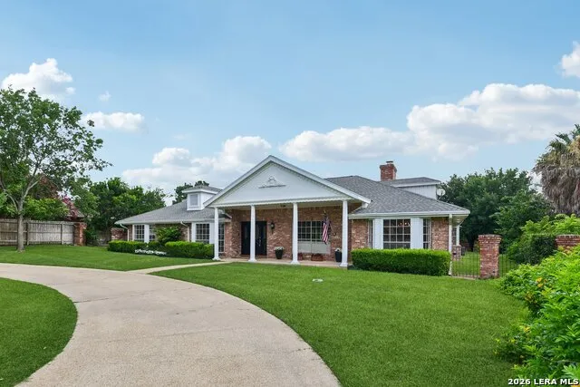 211 CHATTINGTON CT Castle Hills, TX 78213