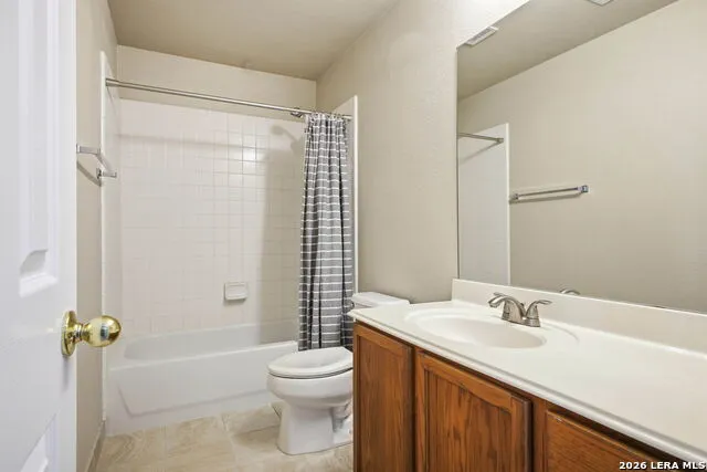 8631 Branch Hollow Universal City, TX 78148