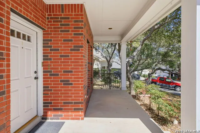 8631 Branch Hollow Universal City, TX 78148
