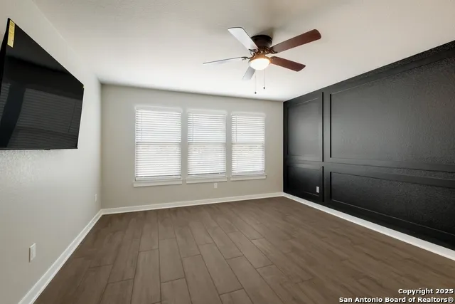 122 Hi View Lakehills, TX 78063