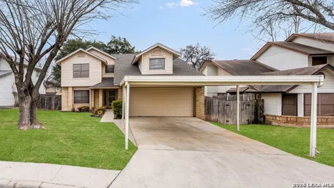 306 CYPRESSGARDEN DR