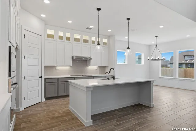 113 Travis Drive Castroville, TX 78009