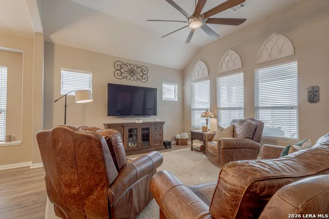 832 Silver Fox Cibolo, TX 78108