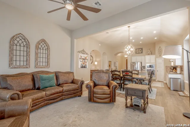 832 Silver Fox Cibolo, TX 78108