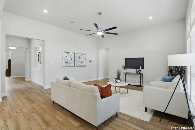 337 Misty Sails Cibolo, TX 78108