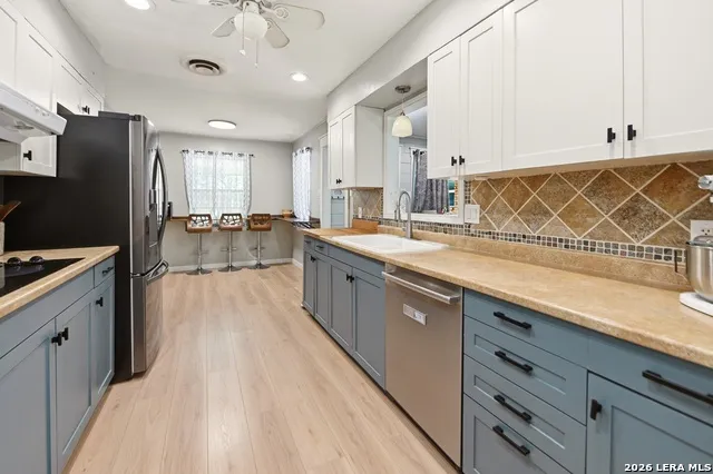 429 DRIFTWIND DR Windcrest, TX 78239