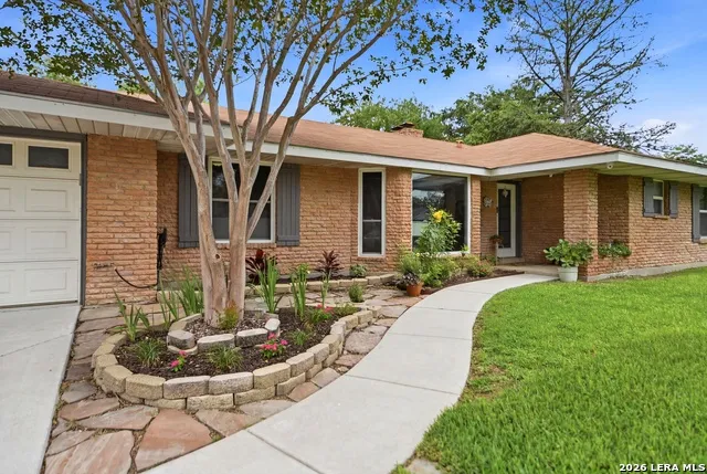429 DRIFTWIND DR Windcrest, TX 78239