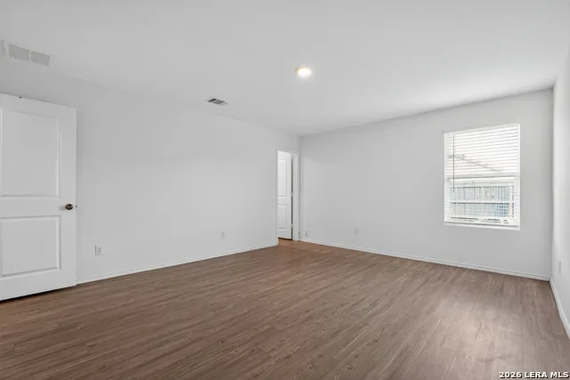 5933 Antonio Pl Seguin, TX 78155